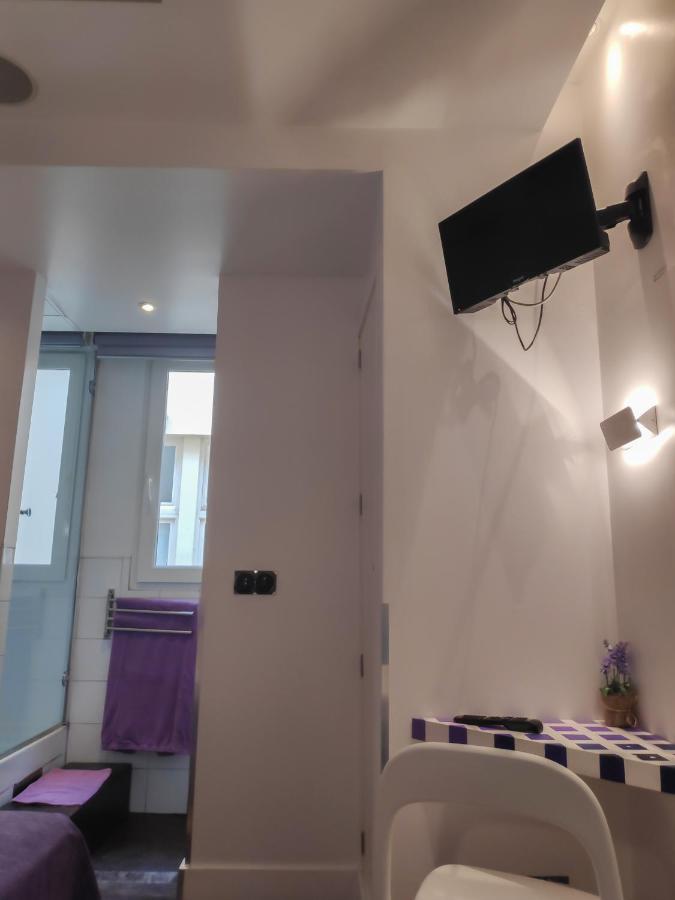 Hostal Santa Ana Colors มาดริด ภายนอก รูปภาพ