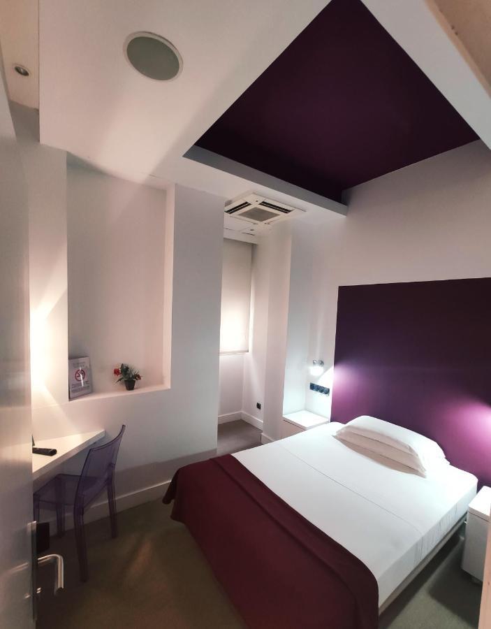 Hostal Santa Ana Colors มาดริด ภายนอก รูปภาพ